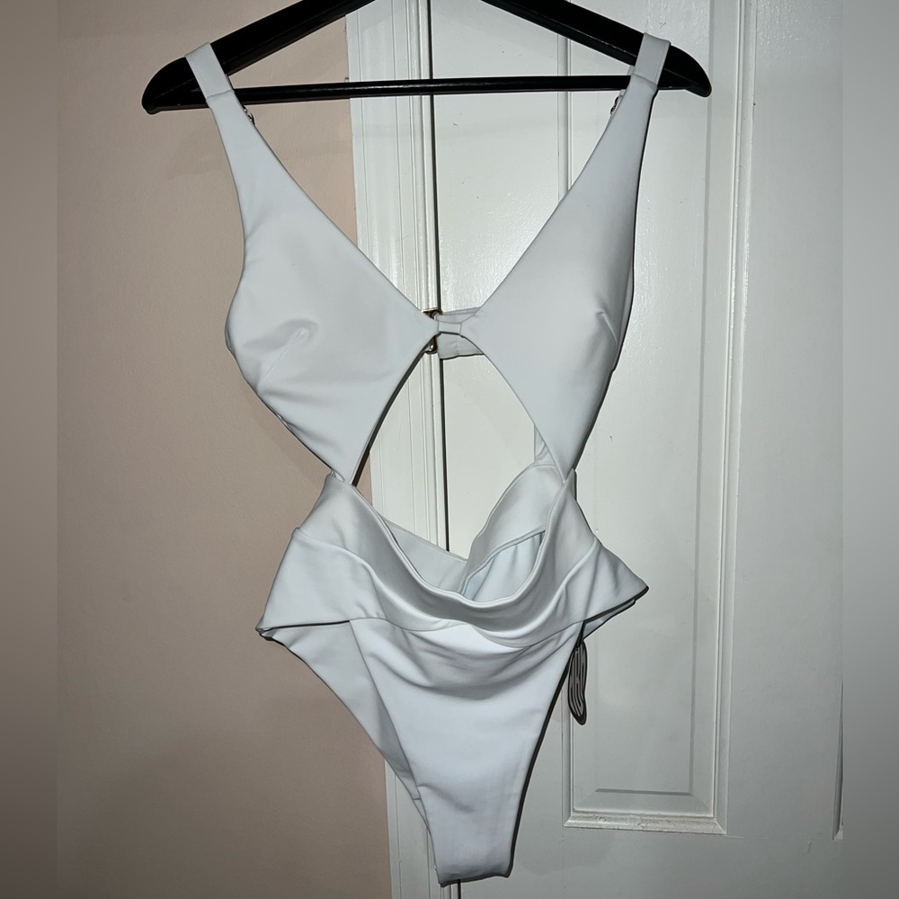 MBM Swim ‘Aspire’ One Piece Suit (Large)